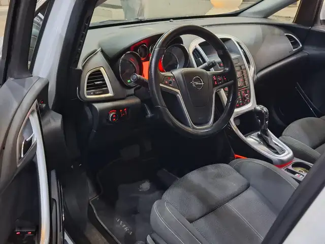 Opel Astra J, 2011, Худжанд - 8