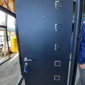 Дверь, Душанбе
