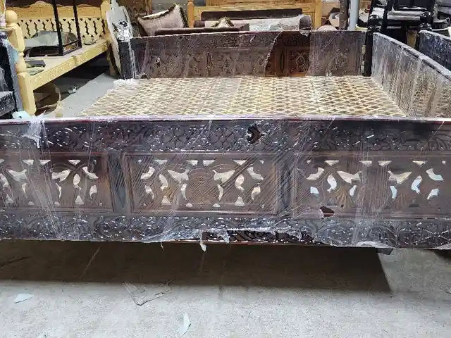 Тапчан, Душанбе