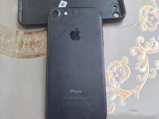 Apple iPhone 7, 128 gb, Исфара