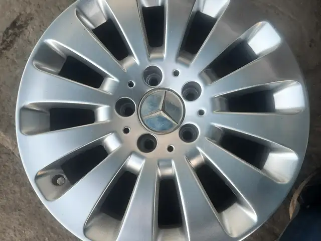 Диски R16, Ваҳдат