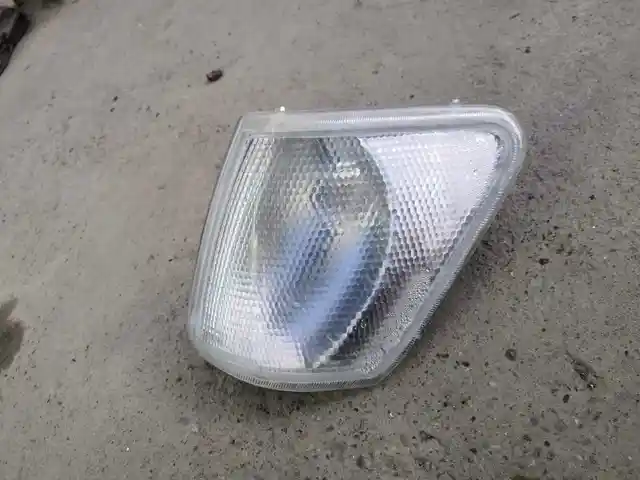Поворотник от Ford fiesta, Исфара