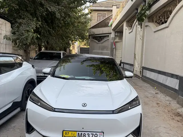 Dongfeng L7