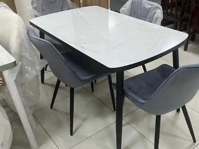 Стол и стулья, Душанбе