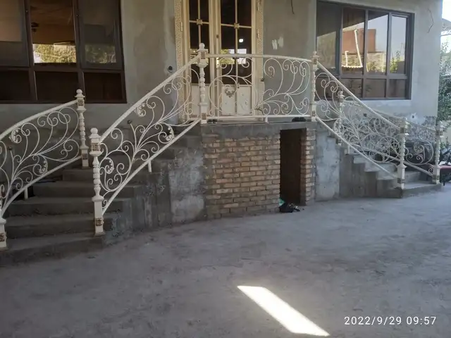 Лестница бо фармоиш, Душанбе