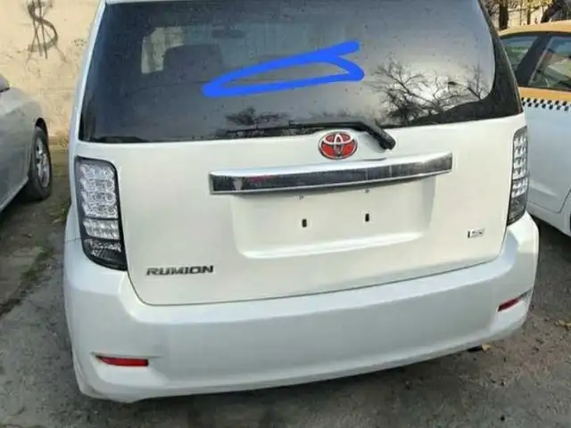 Заднее стекло от Toyota Rumion заводской, Душанбе