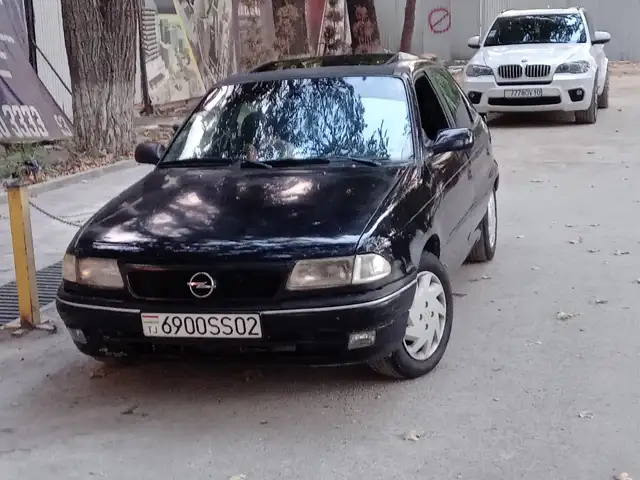Opel Astra F