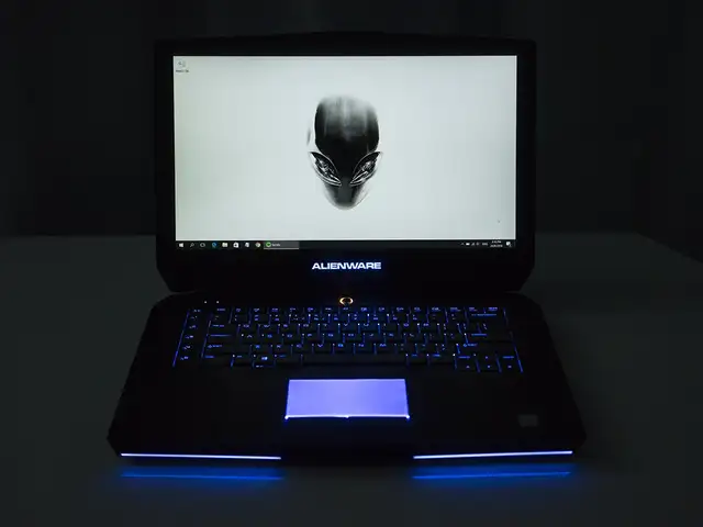 Игровой ноутбук Dell Alienware 15 R2, Душанбе