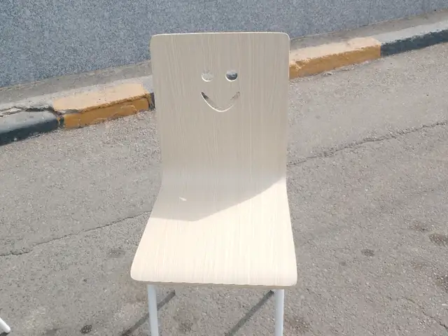 Стулья, Душанбе