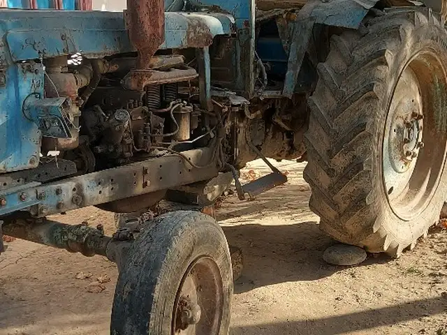 Трактор Т28, Турсунзаде