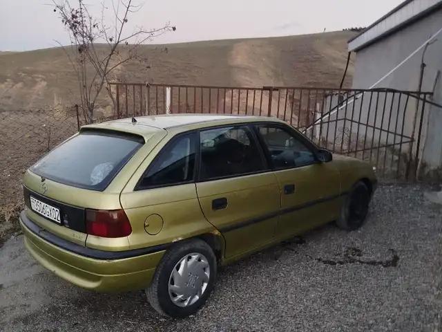 Opel Astra F