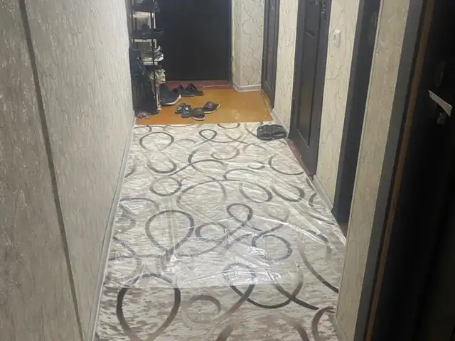 3-комн. квартира, 3 этаж, 60м², Фирдавси кучаи Н Қарабоев дар пеши мактаби 28, Душанбе