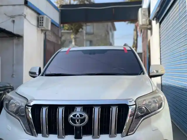 Лобовое стекло от Toyota Prado FJ150, Душанбе