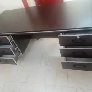 Двухтумбовый стол, Душанбе