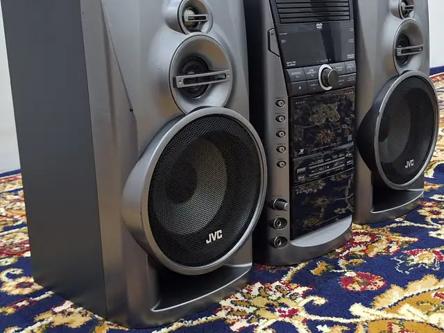 Музыкальный центр JVC DX-J10, Душанбе