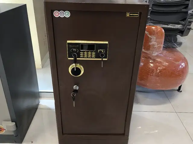 Сейф, Душанбе