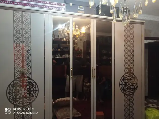 Шкаф, Турсунзаде
