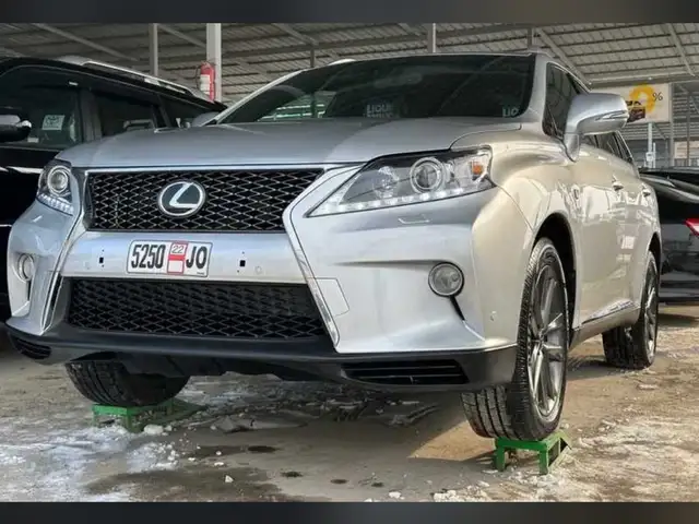 Подкрилник от lexus rx 350 2010-2015, Душанбе