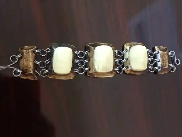 Браслет из рога и костей яка, Душанбе
