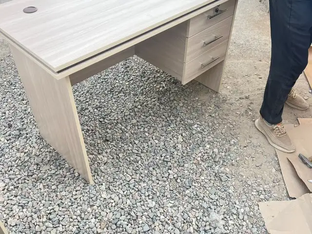 Стол, Душанбе