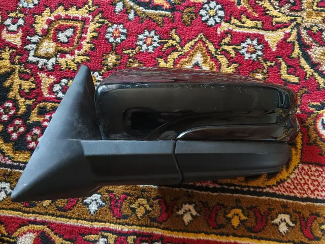 Боковые зеркало, Душанбе