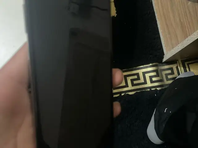 Samsung Galaxy S10, Исфара