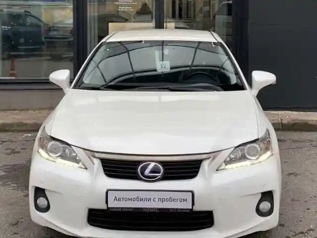 Лобовое стекло Lexus CT200, Истаравшан