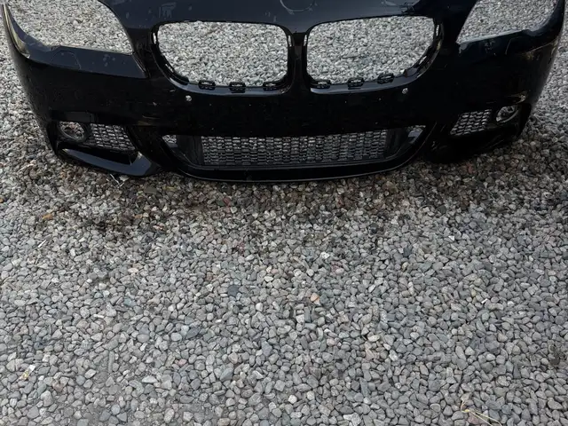 Передний бампер BMW F10, Душанбе