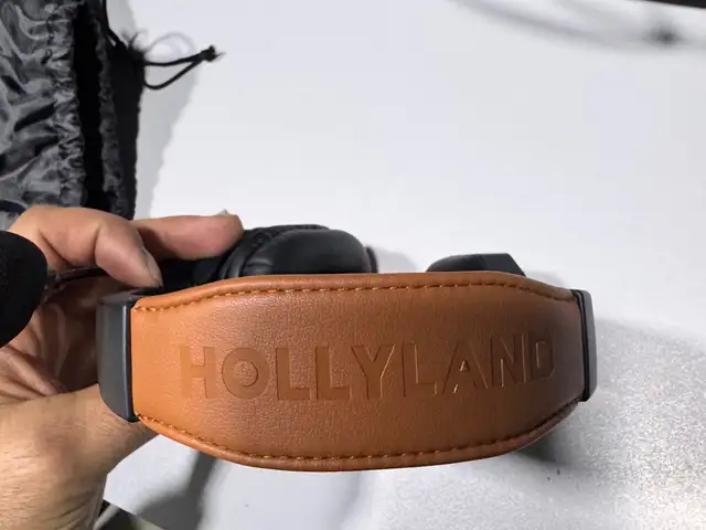 Наушники Hollyland, Худжанд