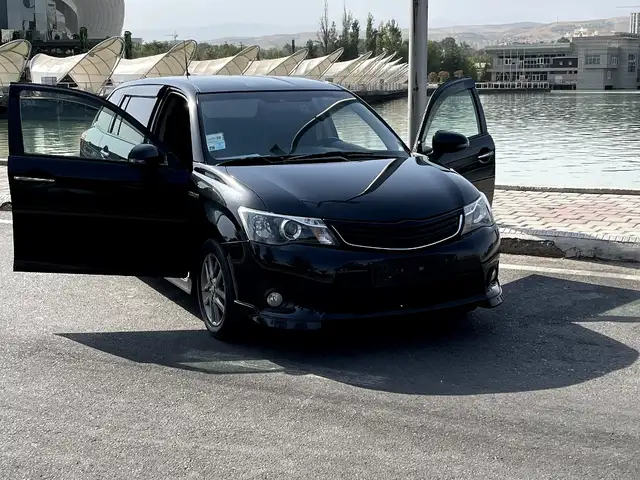 Toyota Fielder