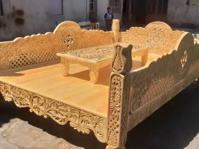 Тапчан, Душанбе