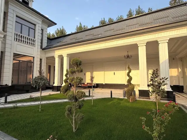 Ороиши хавли, Душанбе