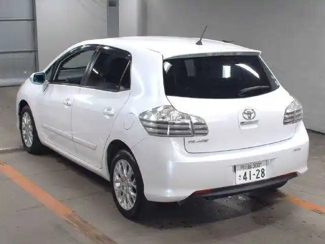 Нетанированные стекла Toyota Blade, Душанбе