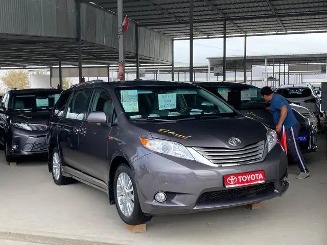 Toyota Sienna