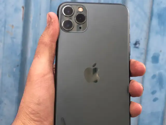 Apple iPhone 11 Pro Max, 64 gb, Midnight Green, Душанбе