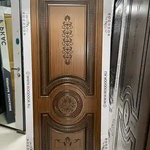 Дверь из шпона, Душанбе