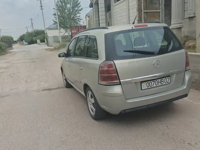 Opel Zafira