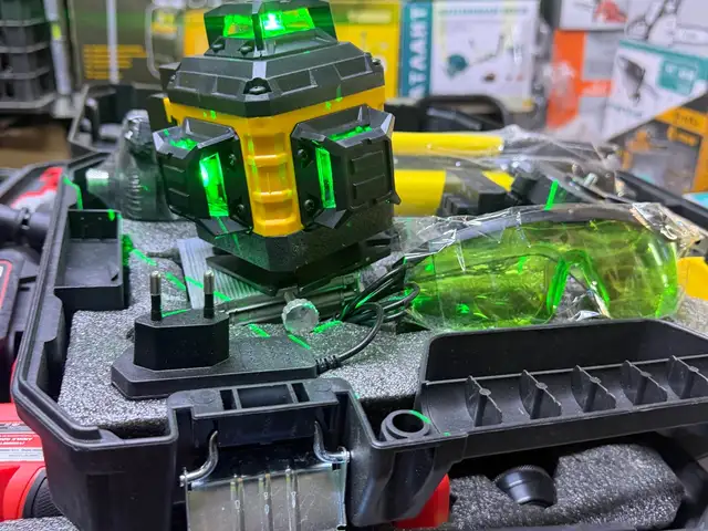 Лазерный уровень DEWALT, Душанбе