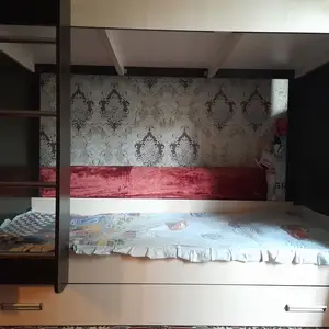 Двухъярусная кровать, Душанбе