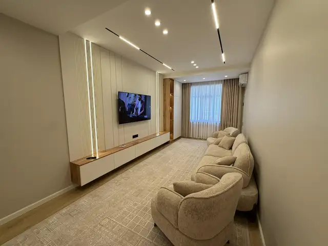 3-комн. квартира, 14 этаж, 100м², И. Сомони, Душанбе