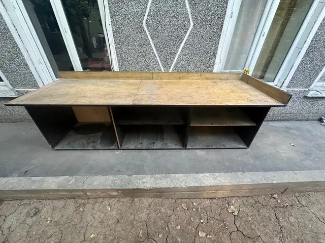 Ручной рабочий стол 271x85x88 см с полками, Душанбе