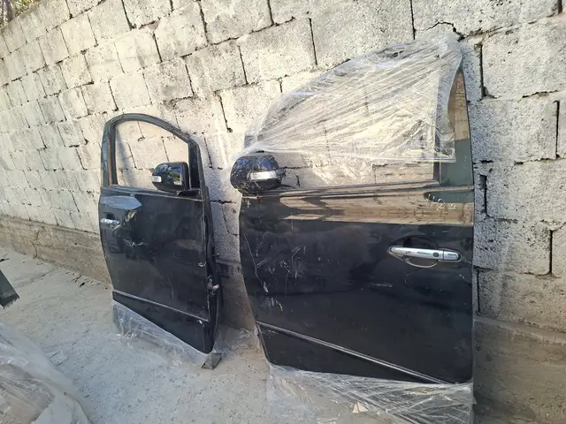 Передние двери от Toyota Vellfire, Душанбе