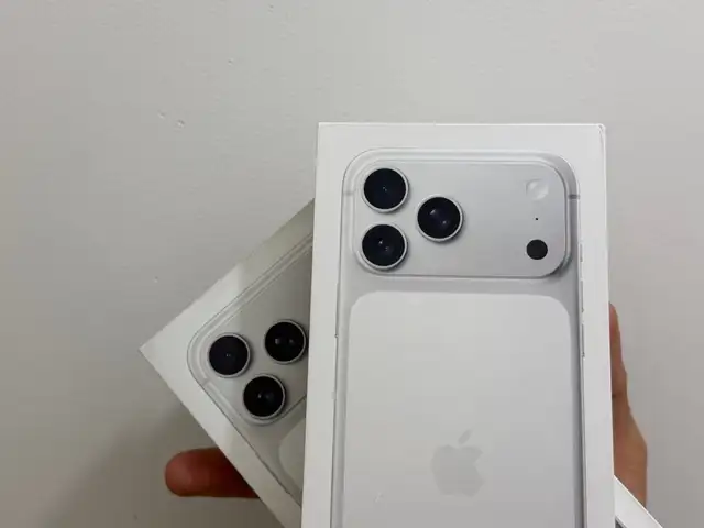Apple iPhone 17 Pro Max, 256 gb, Silver, Худжанд
