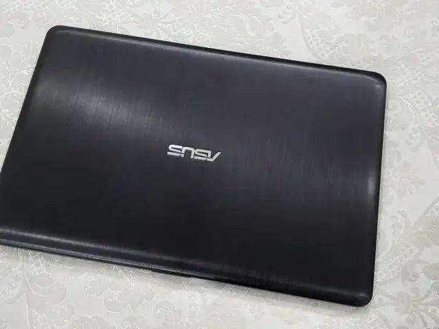 Ноутбук Asus, Хуҷанд