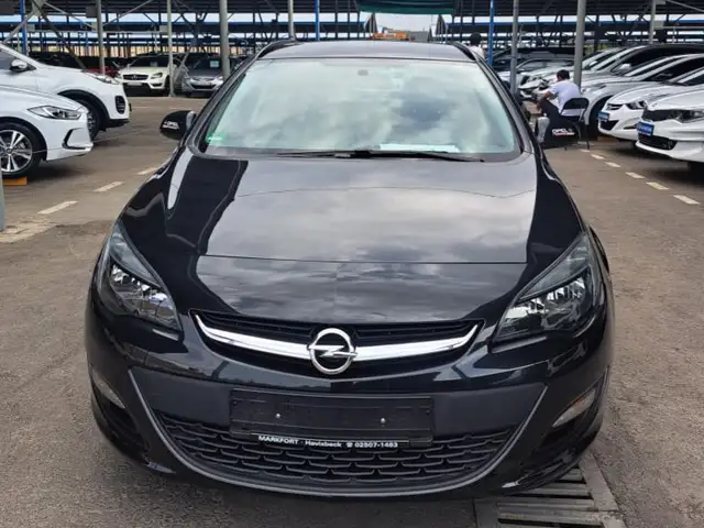 Opel Astra J