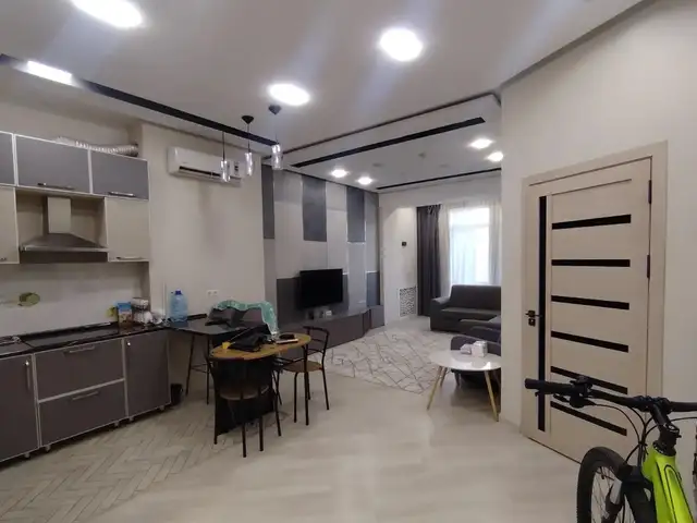 2-комн. квартира, 8 этаж, 58м², И. Сомони, Душанбе