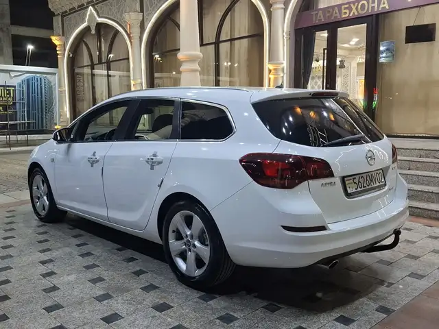 Opel Astra J, 2011, Худжанд - 7