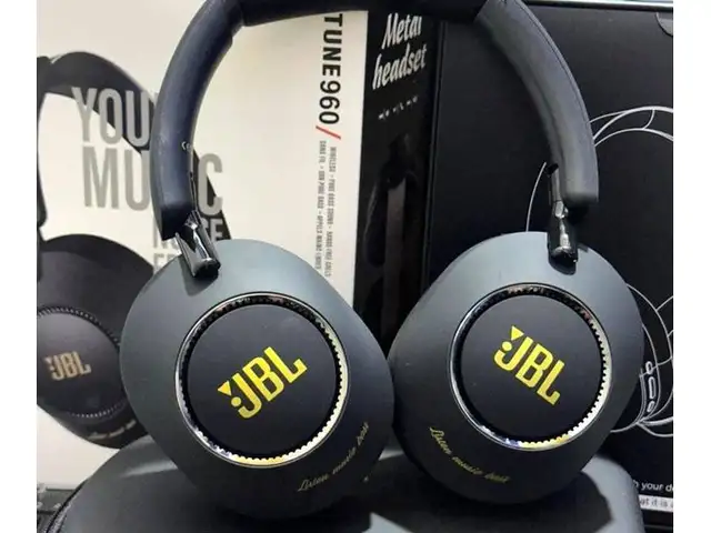 Беспроводные наушники JBL, Душанбе