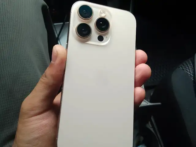 Apple iPhone 16 Pro, 256 gb, Desert Titanium, Турсунзаде