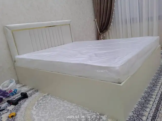 Кровать двуспальная, Душанбе